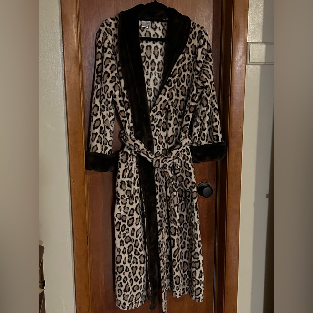 Women’s Robe